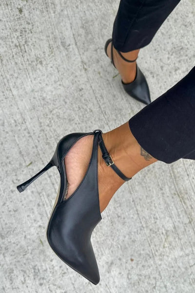 FLAVIA | Zapatos de tacón en punta con correa