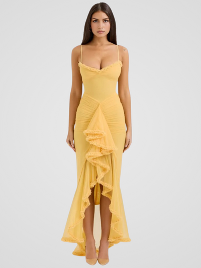 Vivienne | Vestido largo con volantes, detalles de encaje y abertura alta