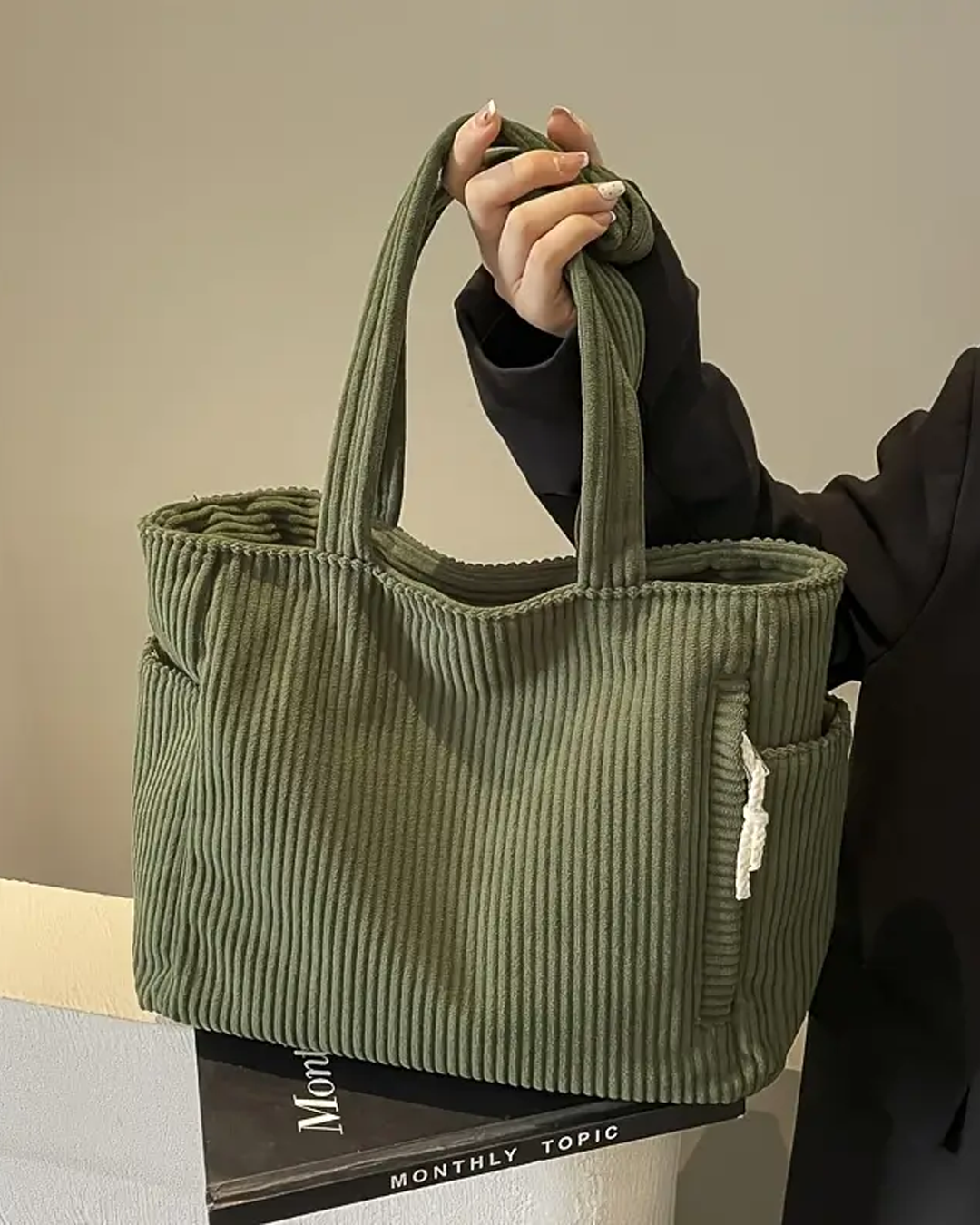 María – Bolso de mano de canalé con detalle de cordón