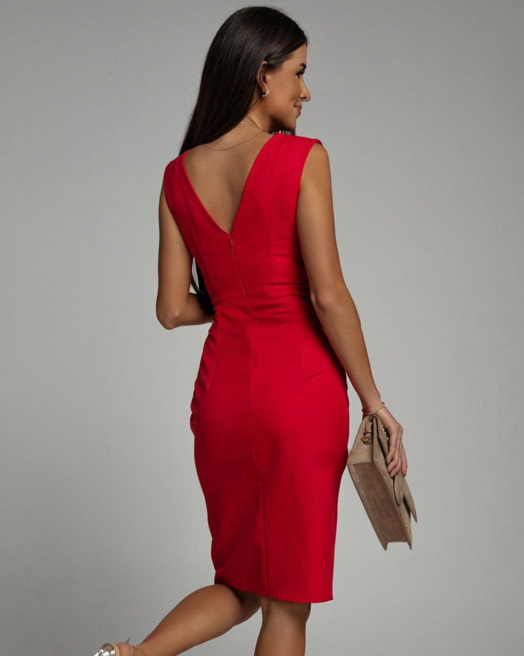 Valeria | Vestido Ajustado con Escote en V y Abertura