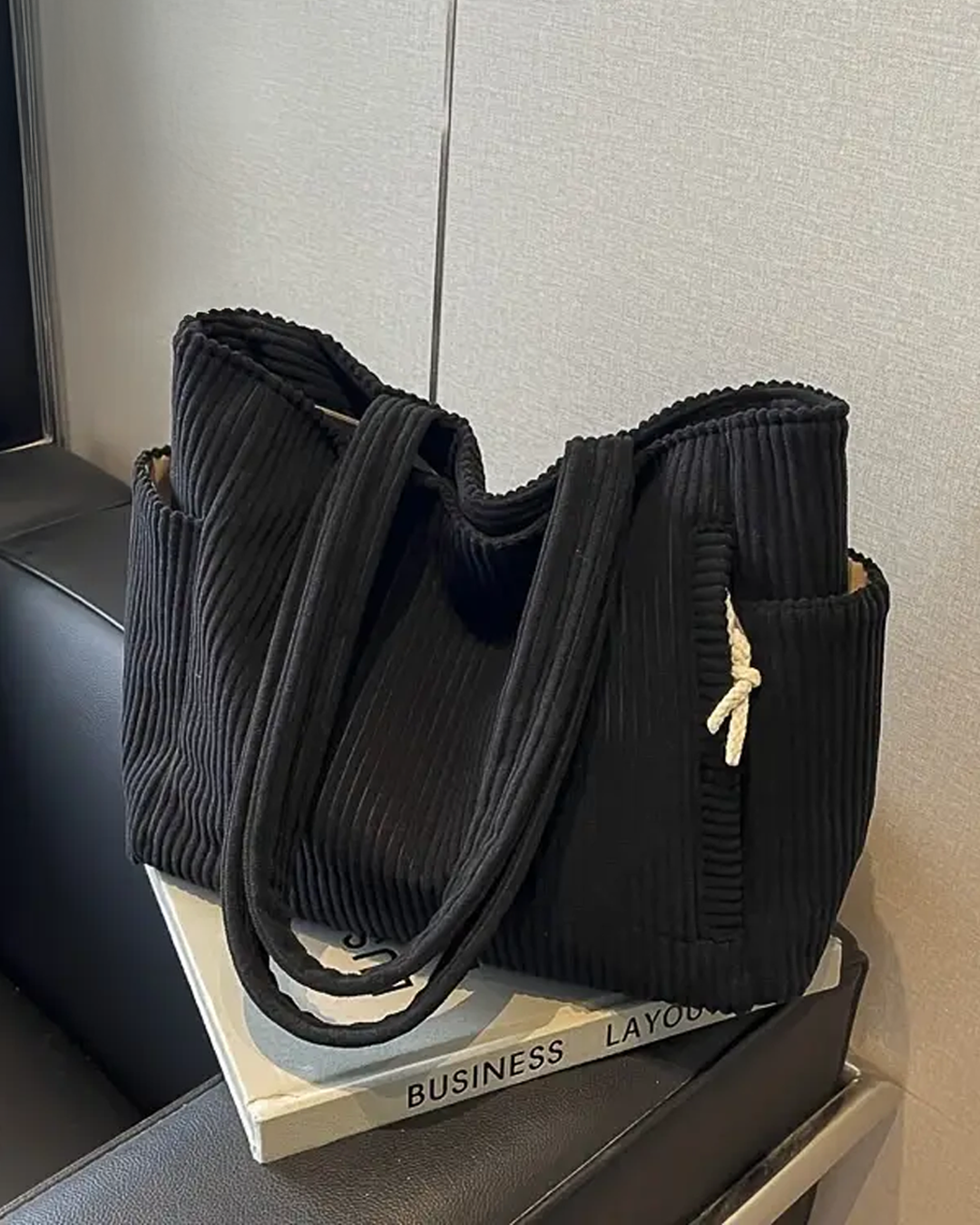 María – Bolso de mano de canalé con detalle de cordón