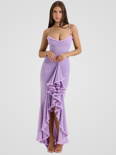 Vivienne | Vestido largo con volantes, detalles de encaje y abertura alta