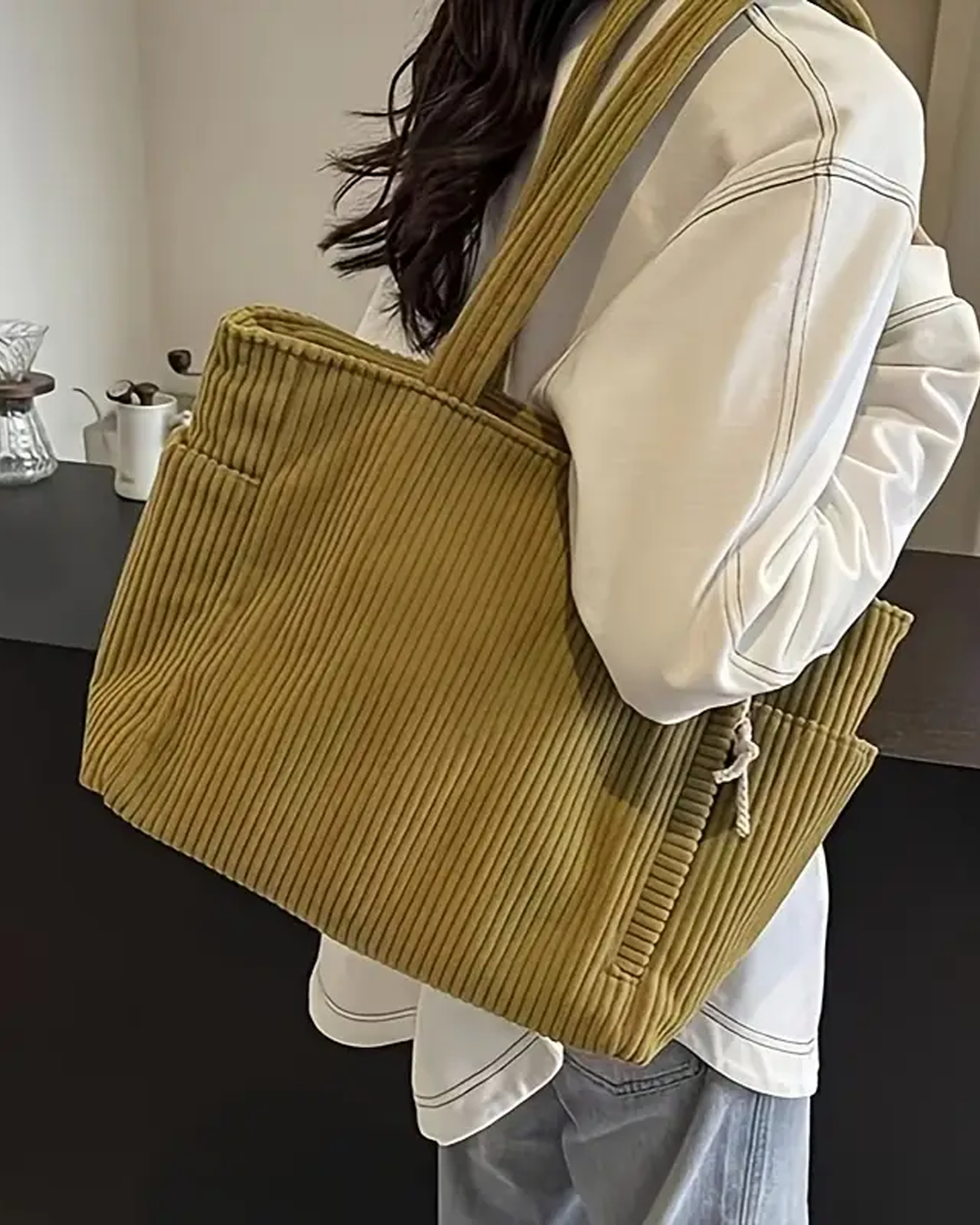 María – Bolso de mano de canalé con detalle de cordón