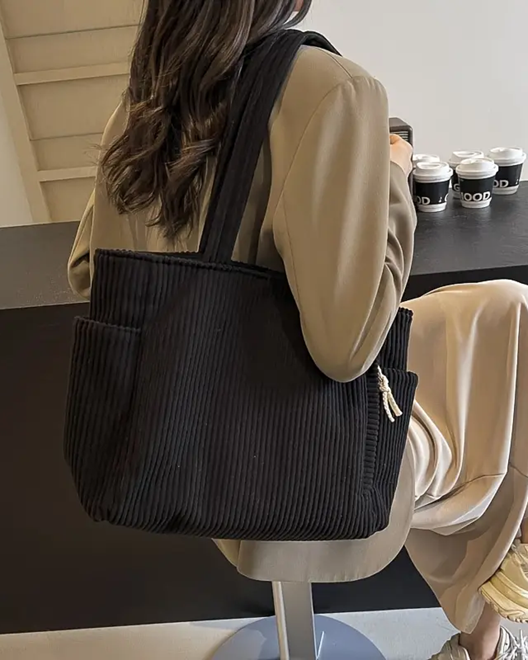 María – Bolso de mano de canalé con detalle de cordón
