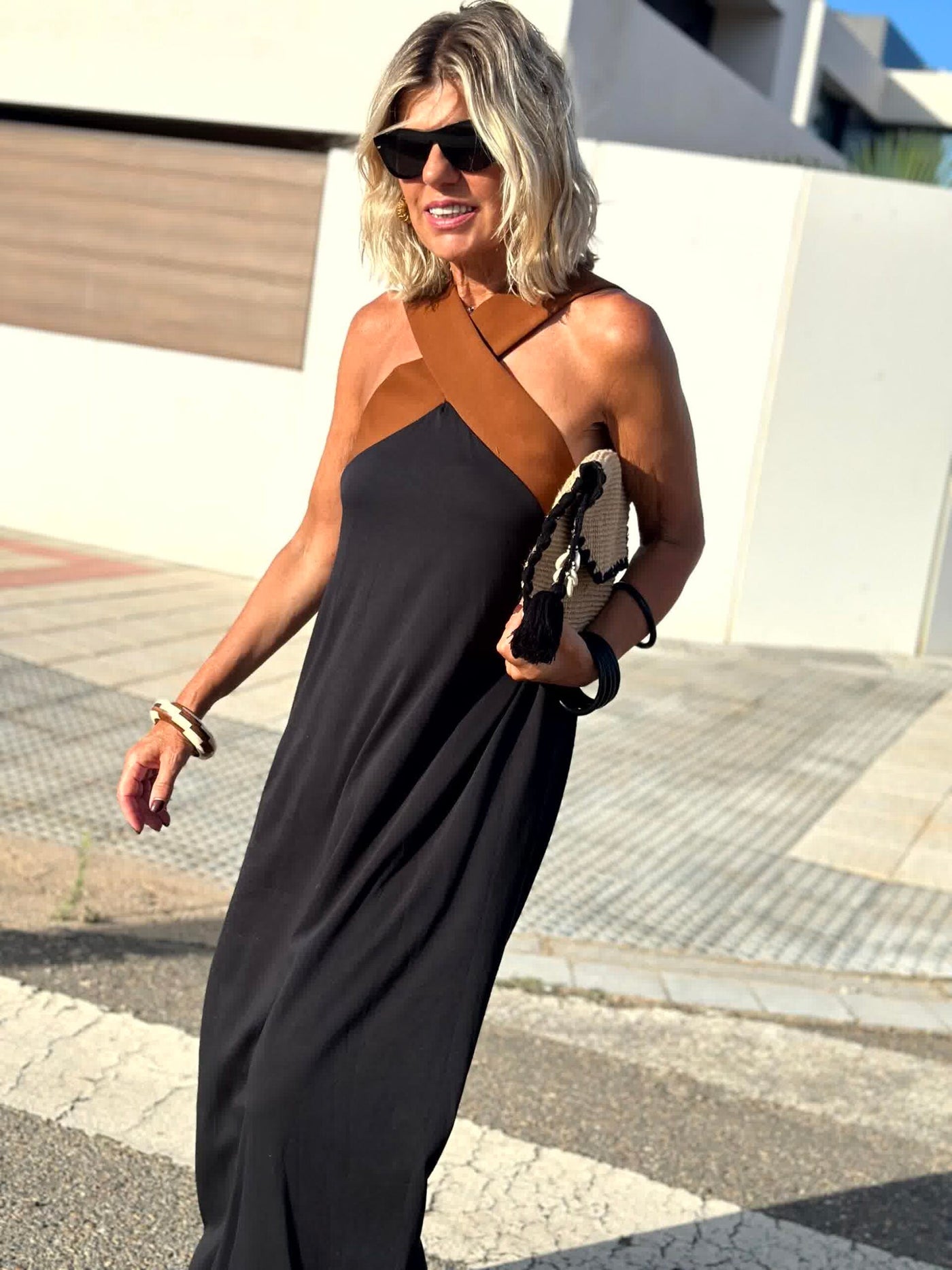 Sienna | Vestido Elegante con Espalda Abierta y Escote Cruzado con Estilo