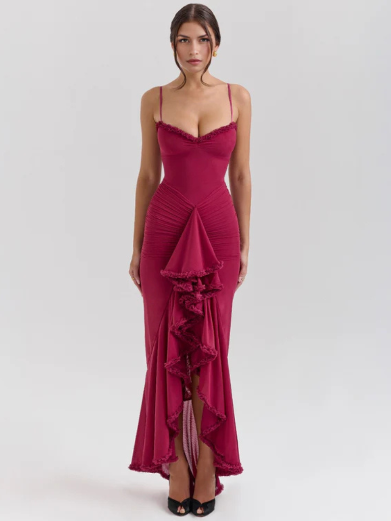Vivienne | Vestido largo con volantes, detalles de encaje y abertura alta