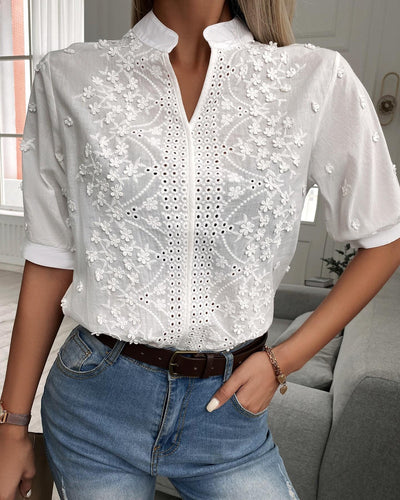 Enid I | Blusa con botones al frente bordada