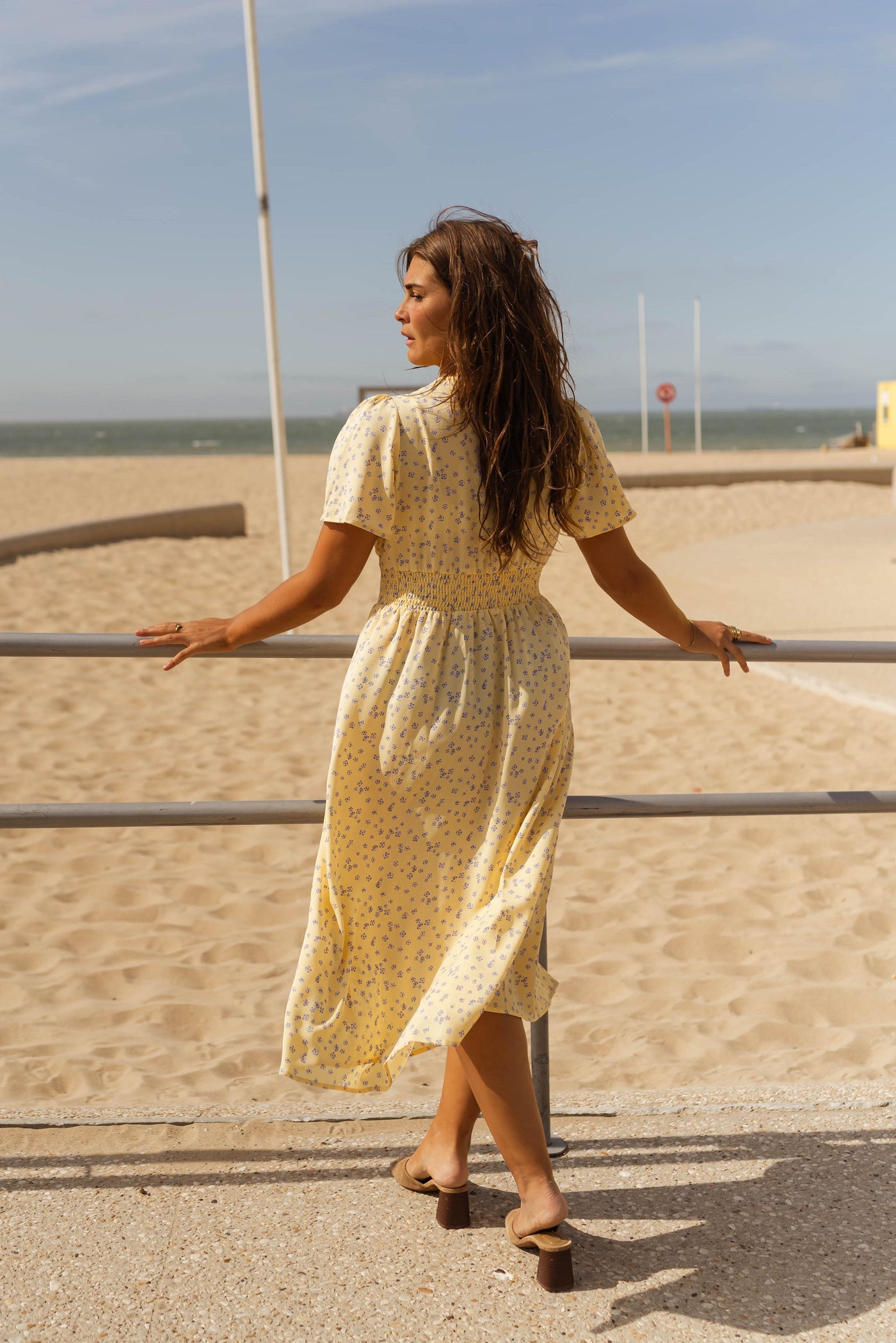 Diana | El Vestido Midi Floral de Verano