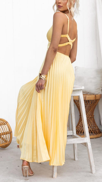 Lyze | Vestido Largo Amarillo con Pliegues y Escote en V
