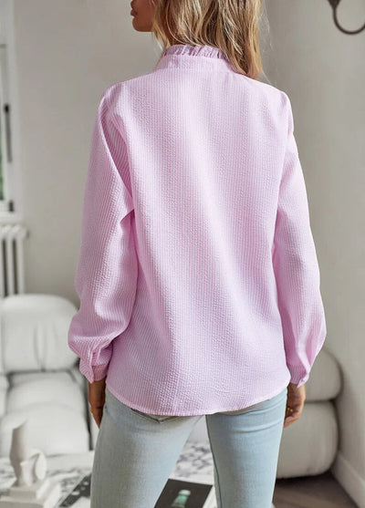 Grace I Blusa con botones y volantes