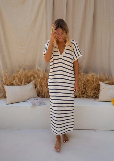 SOPHIA | El Vestido de Punto a Rayas